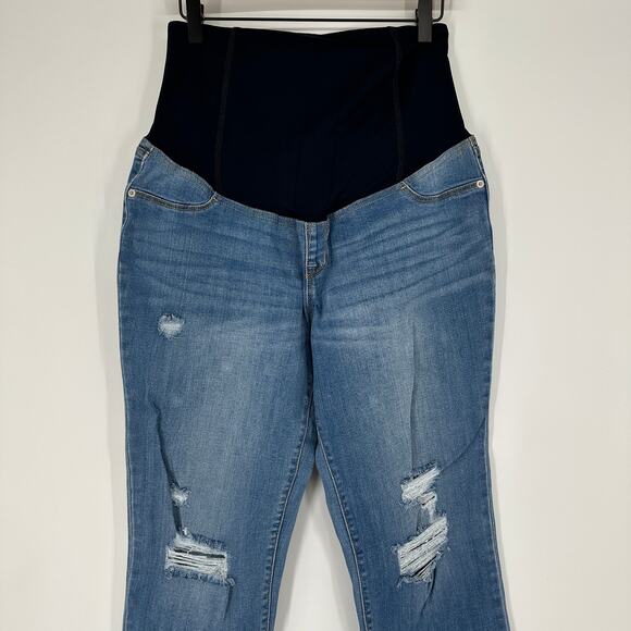 Ingrid and Isabel Straight Crop Distressed Over The Belly Maternity Jeans 10 - Picture 8 of 11
